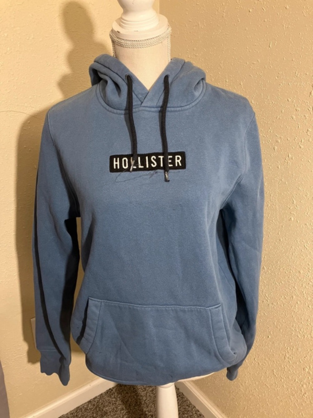 Hollister Light Blue and Black Hooded Fleece Sweatshirt size Medium